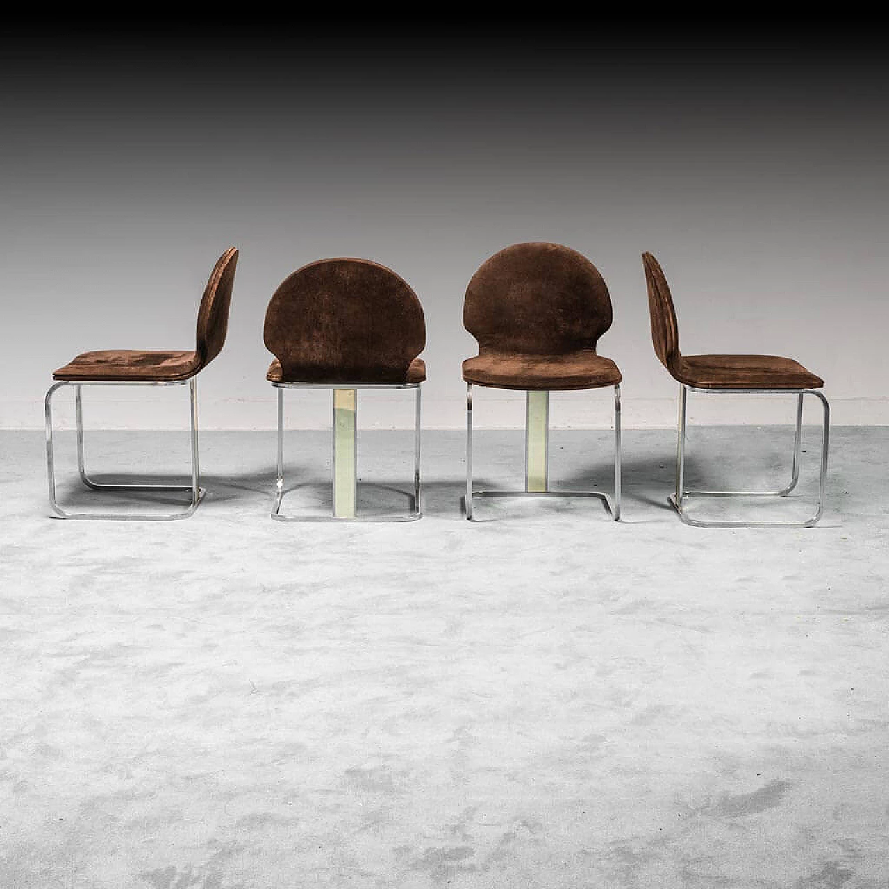 Tavolo con base in cristallo e 4 sedie con tessuto scamosciato, anni '70 1333328