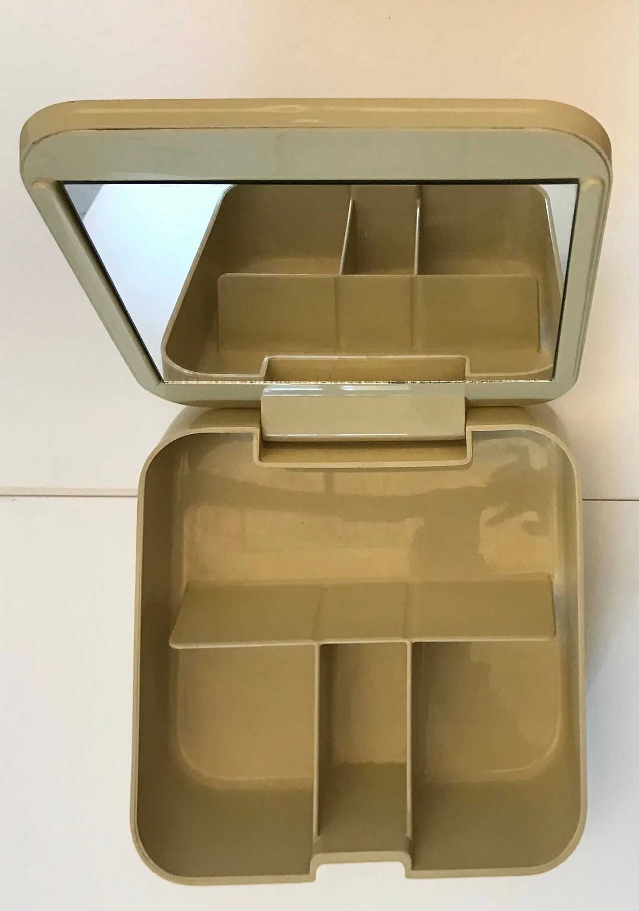 Ivory plastic box by Makio Hasuike for Gedy, 1970s 1333372