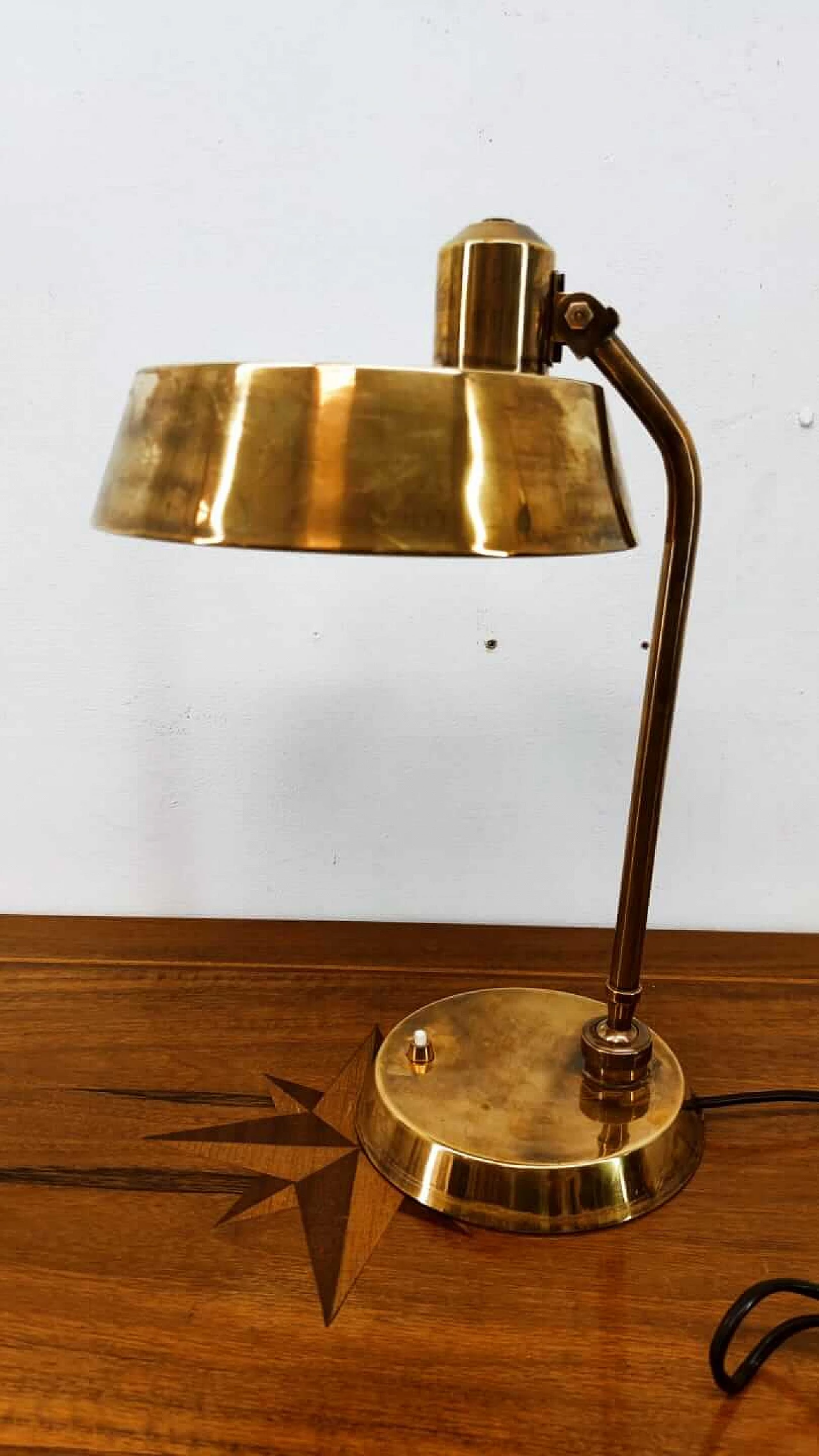 Lampada da tavolo in ottone, anni '60 1334057