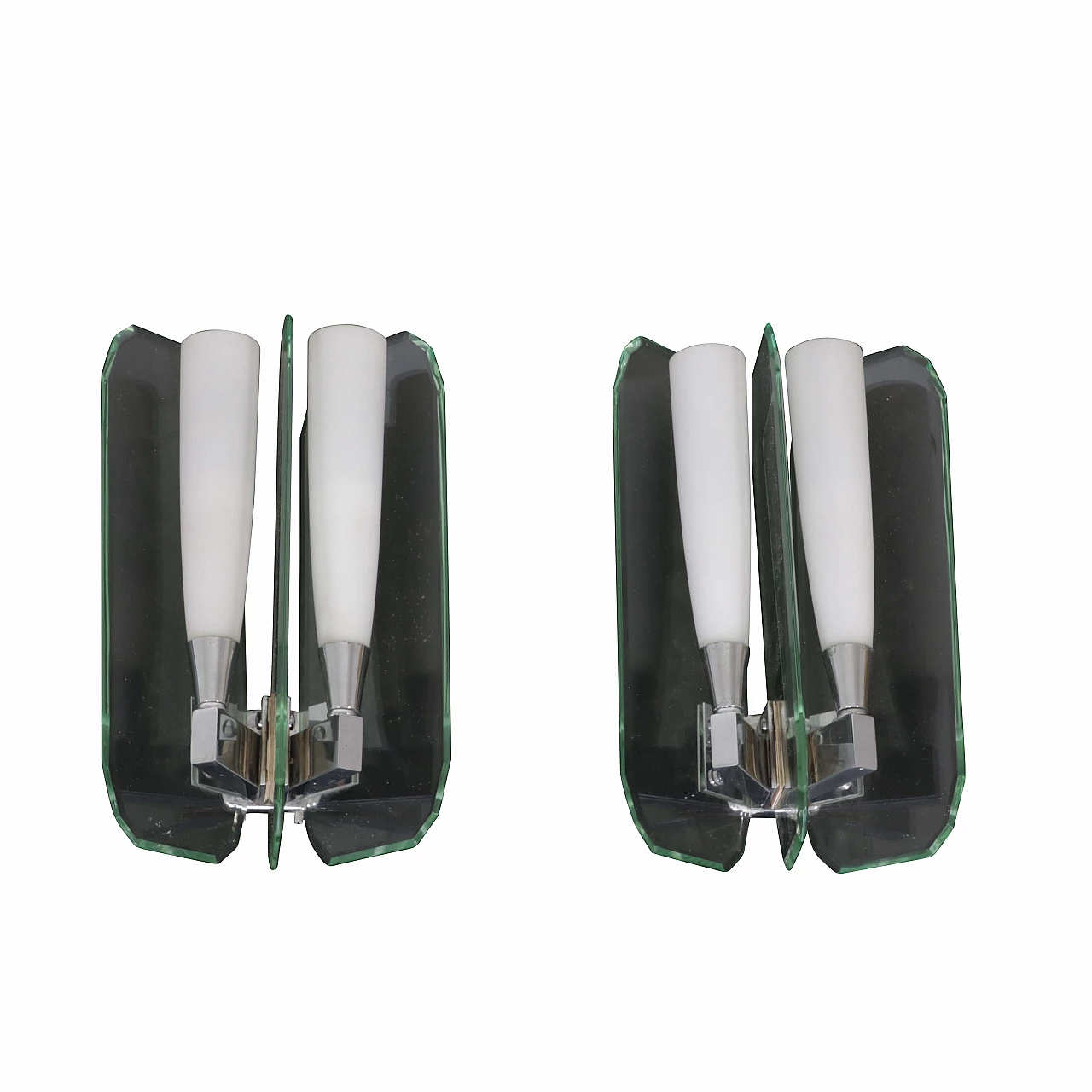 Coppia di applique in vetro verde nilo e vetro opalino, anni '70 1334444