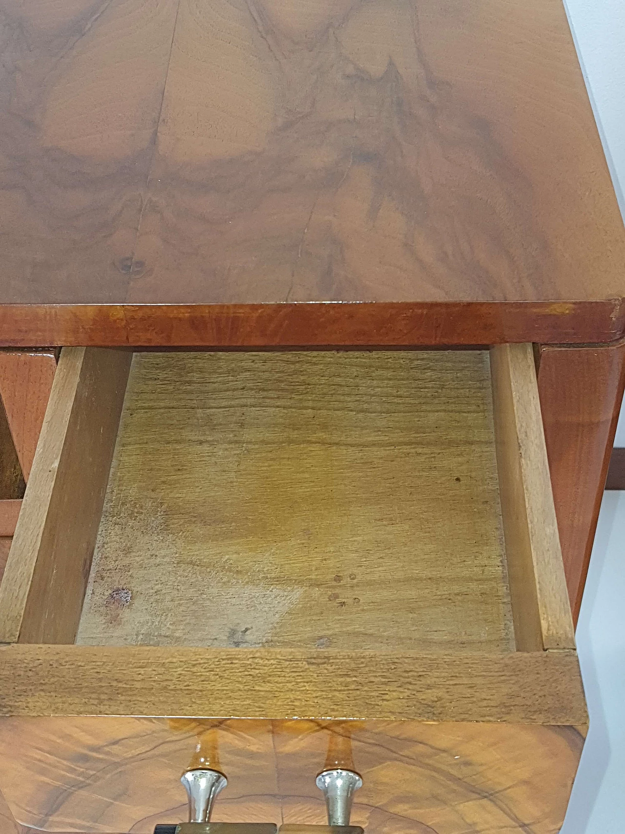 Pair of Art Deco nightstands in zebrano, 1930s 1334767