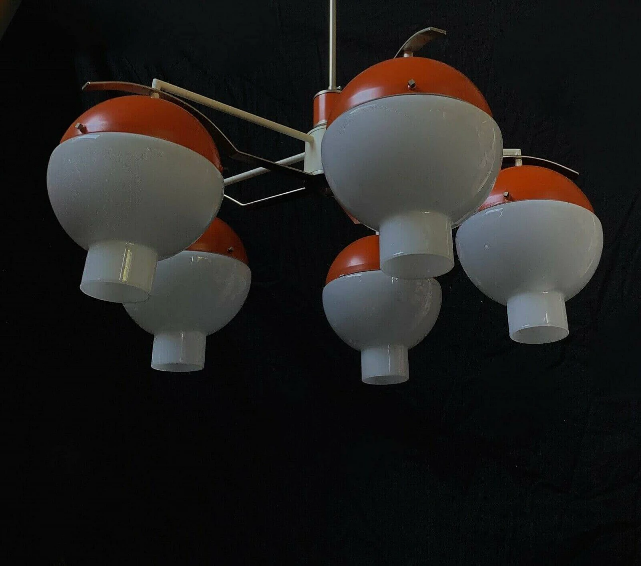 Chandelier with spheres in Murano glass and metal attributable to Stilnovo, 60s 1335147