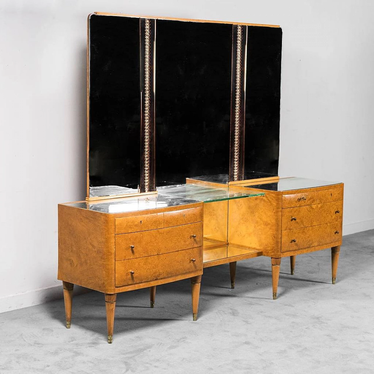 Wooden chest of drawers with mirror, 1940s 1337656