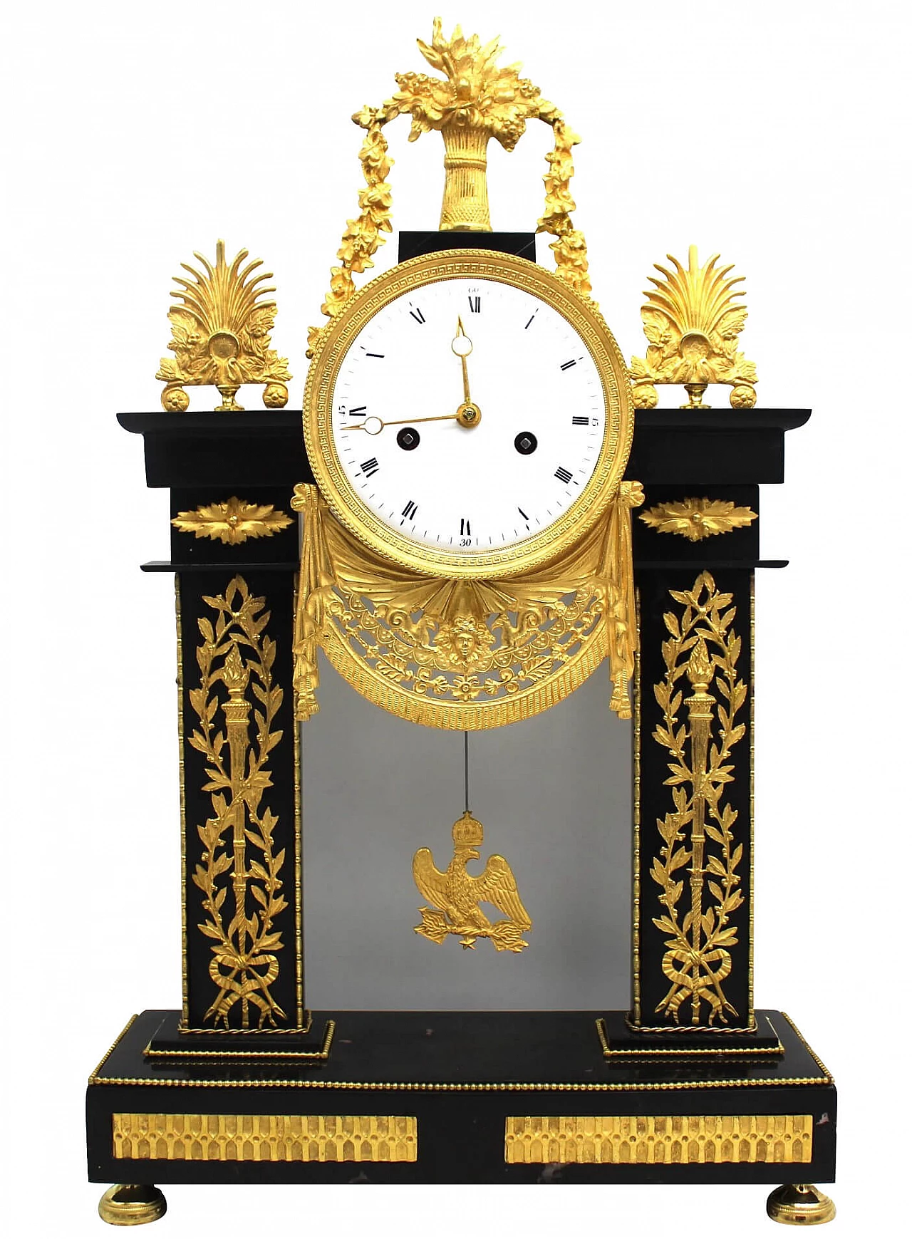 Direttorio pendulum clock in gilded bronze and black Belgium marble, 18th century 1337752
