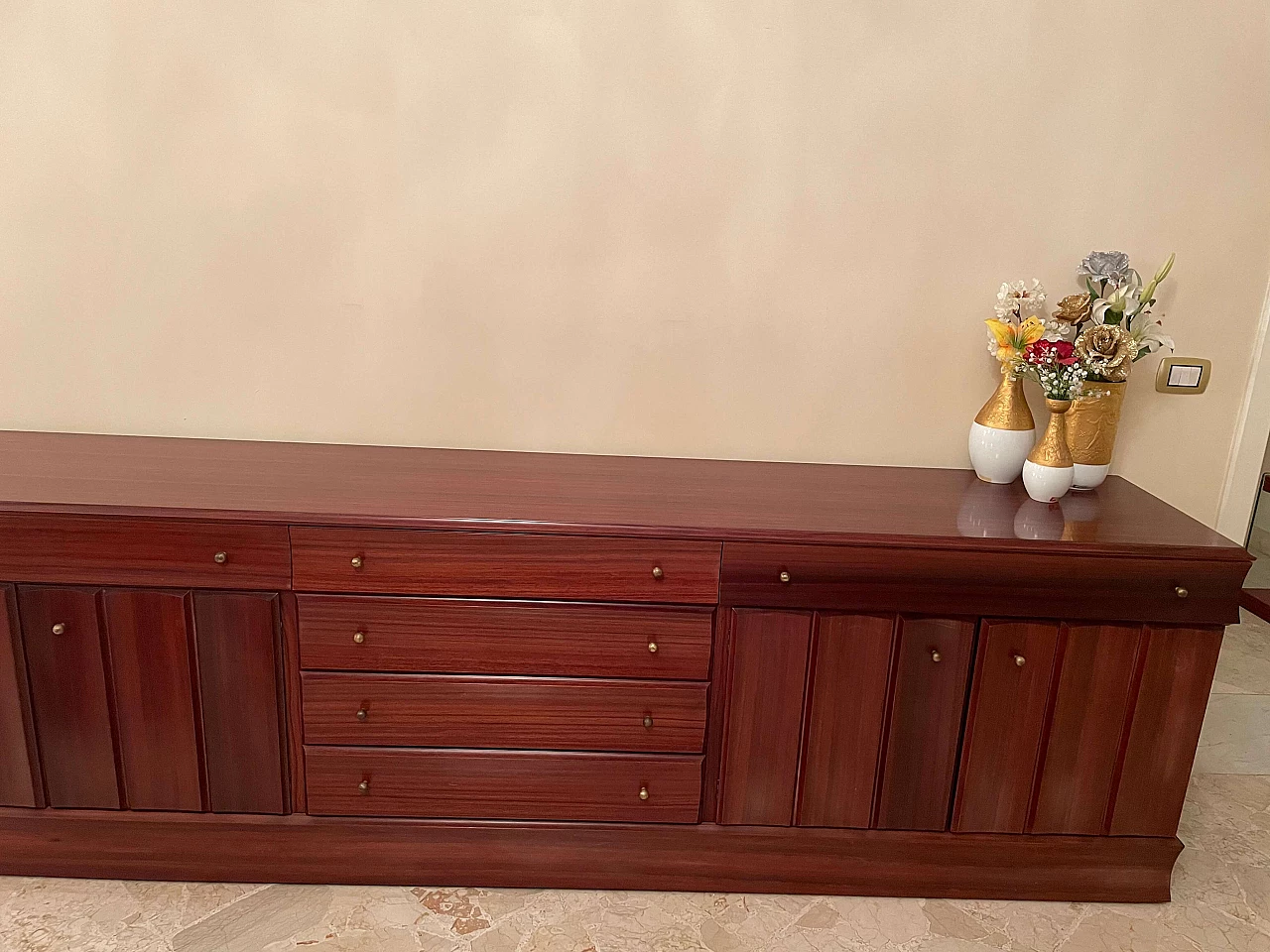 Credenza in legno Padouk di Luciano Frigerio, anni '70 1339392