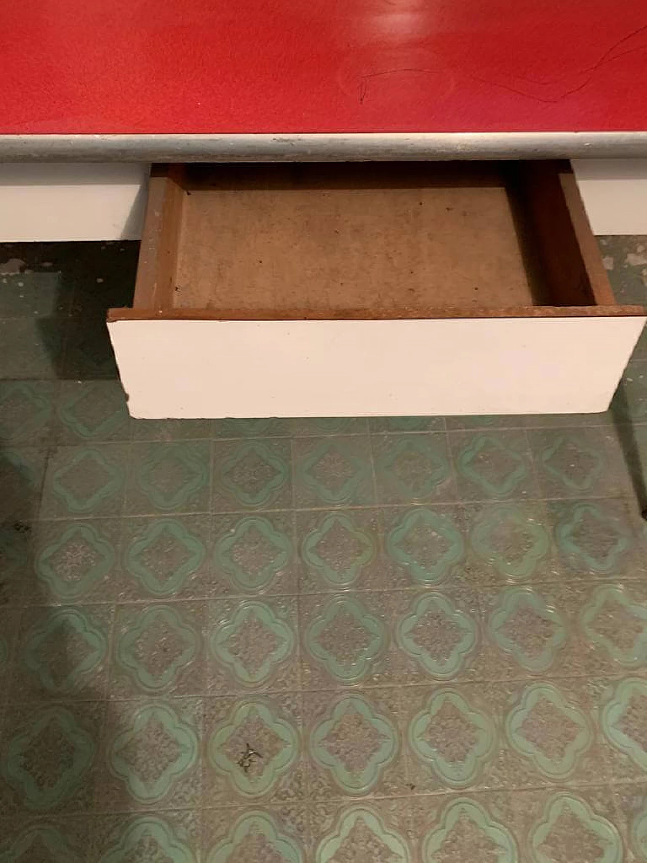 Kitchen table with built-in chopping board and rolling pin, 1950s 1340059