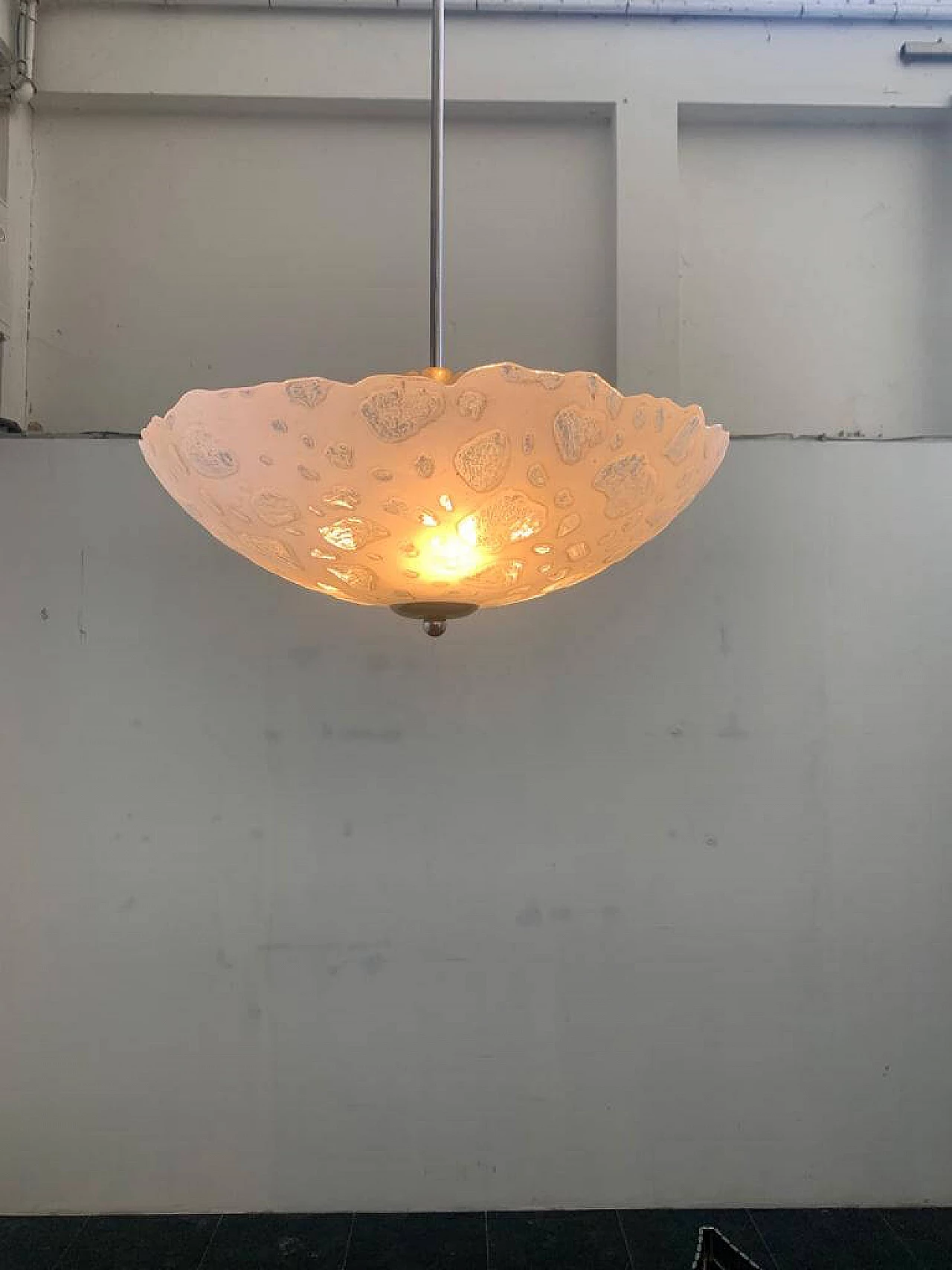 Satin glass chandelier with irregular bubbles, 1960s 1340898