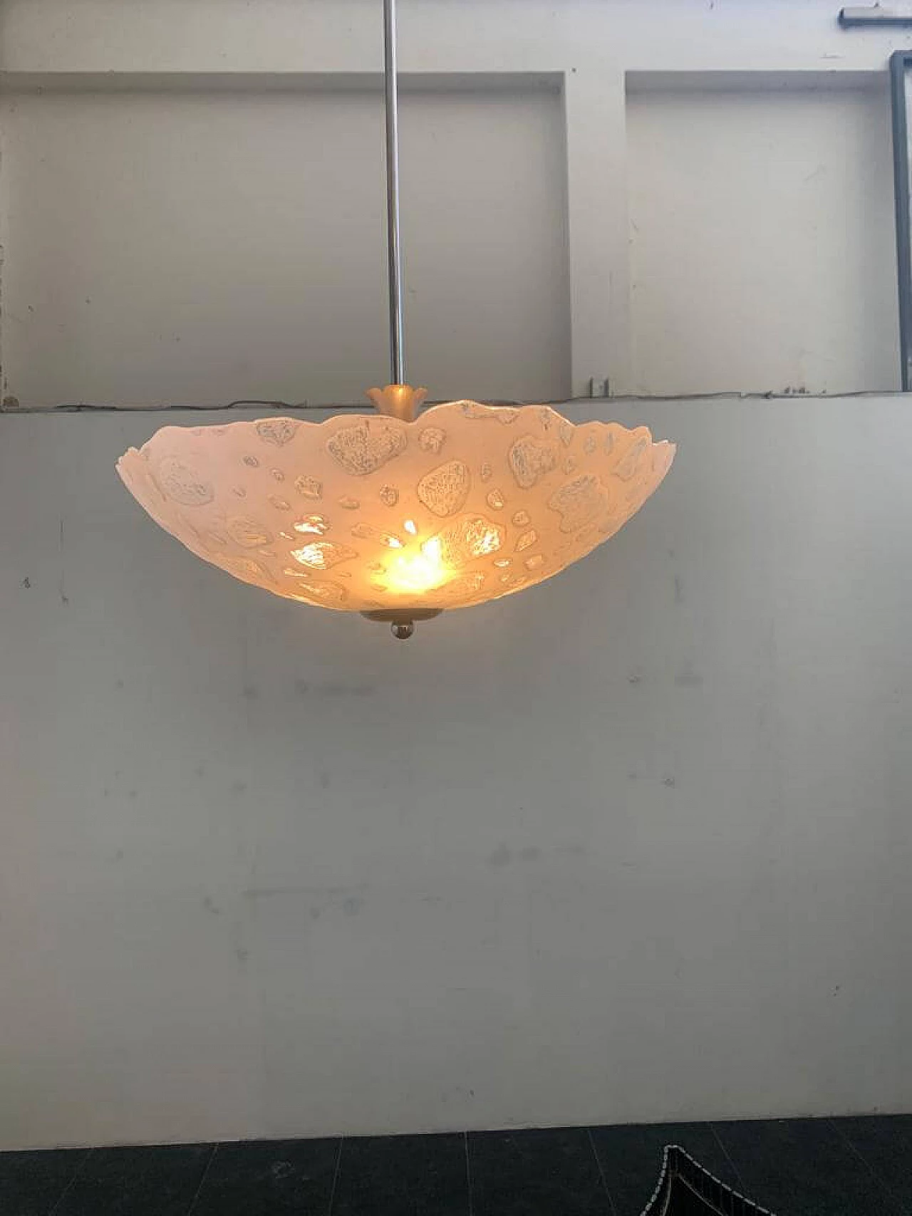 Lampadario in vetro satinato con bolle irregolari, anni '60 1340899