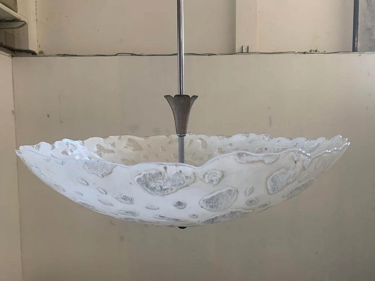 Lampadario in vetro satinato con bolle irregolari, anni '60 1340901