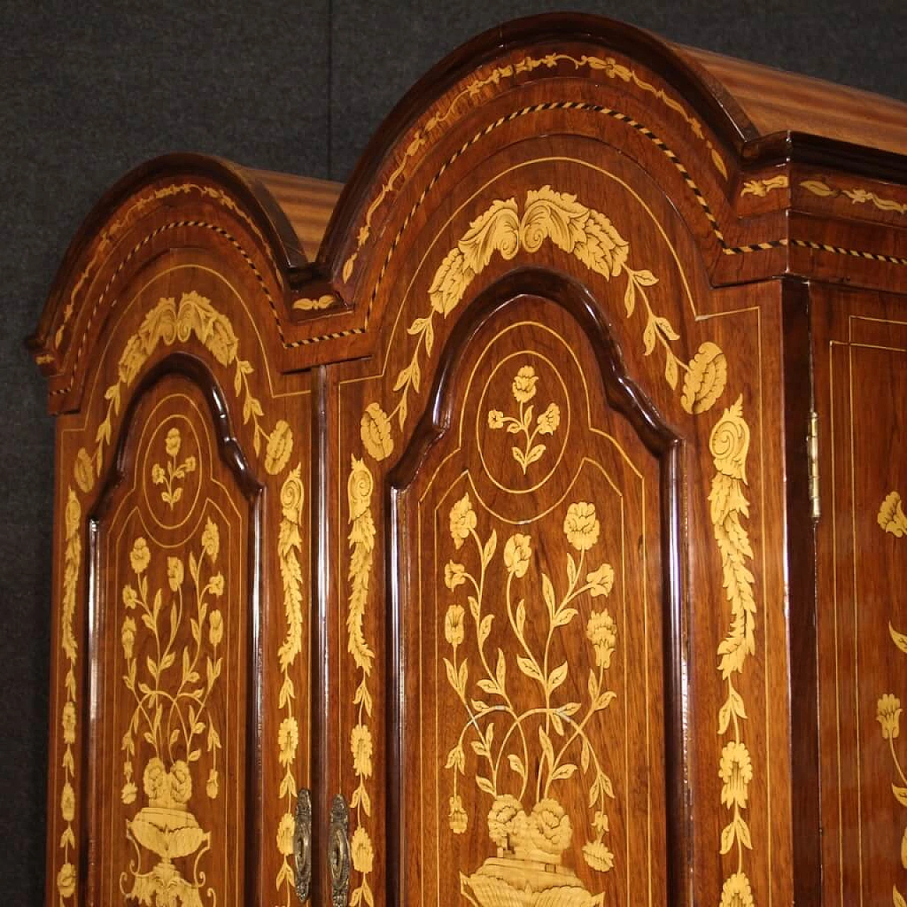 Trumeau olandese in legno intarsiato 1342150