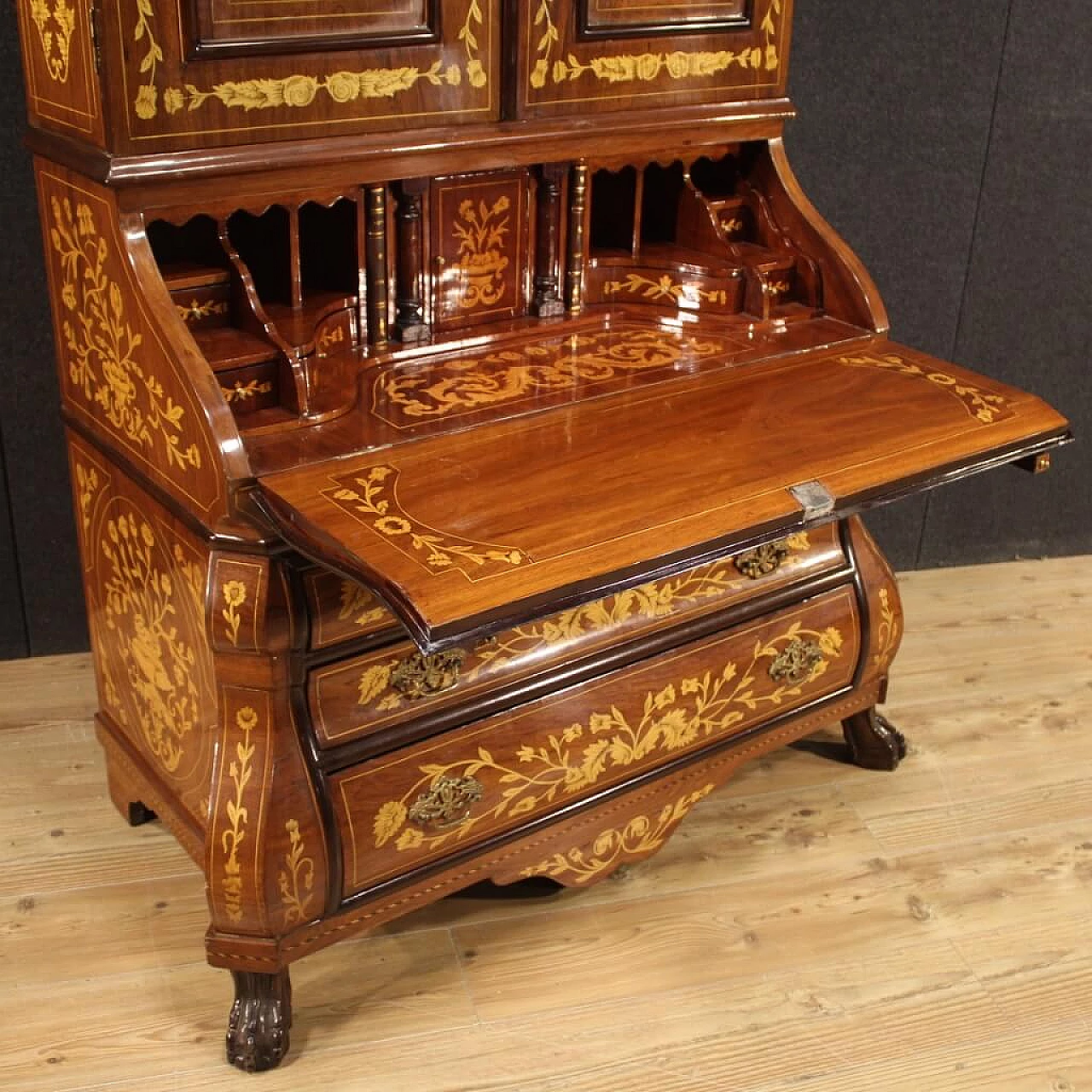 Trumeau olandese in legno intarsiato 1342154