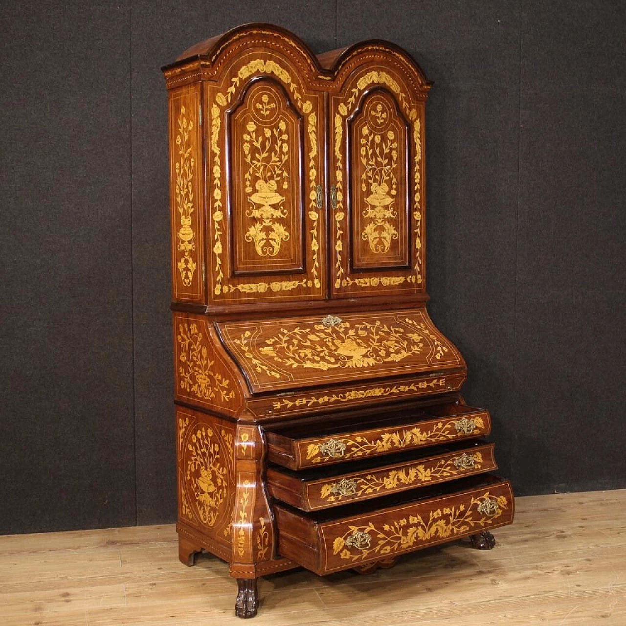 Trumeau olandese in legno intarsiato 1342155