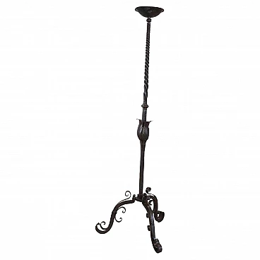 Candelabro da terra in ferro forgiato a mano, '600