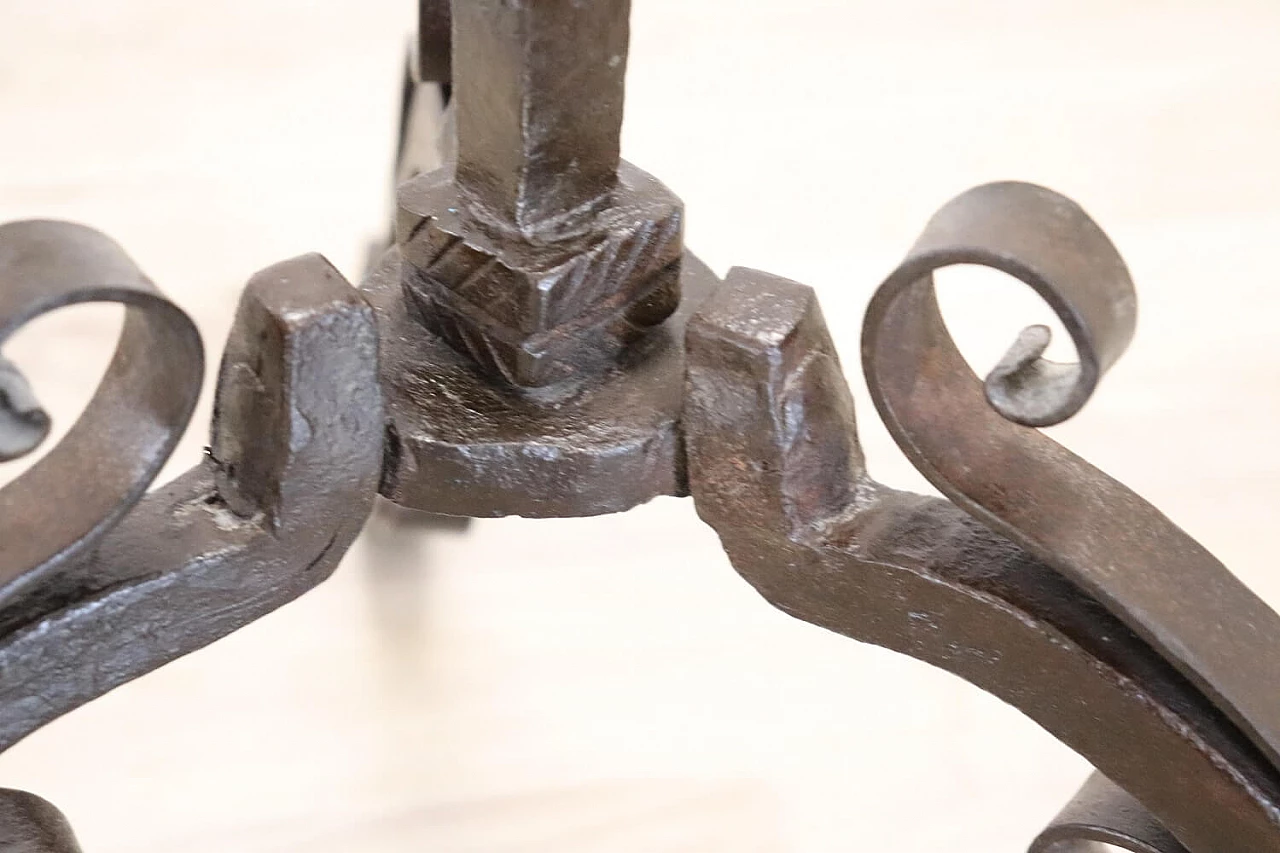 Candelabro da terra in ferro forgiato a mano, '600 1342218