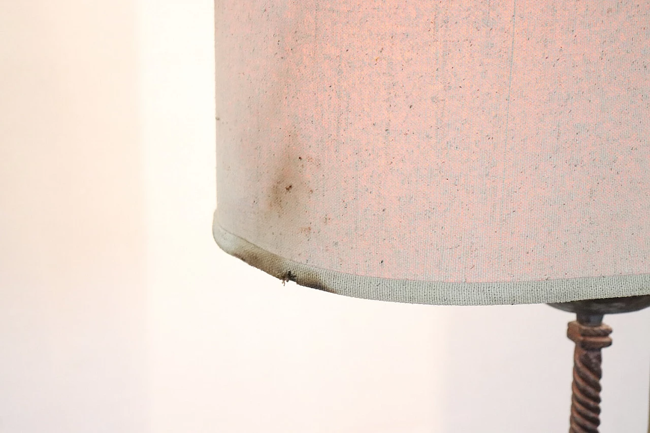 Candelabro da terra in ferro forgiato a mano, '600 1342223