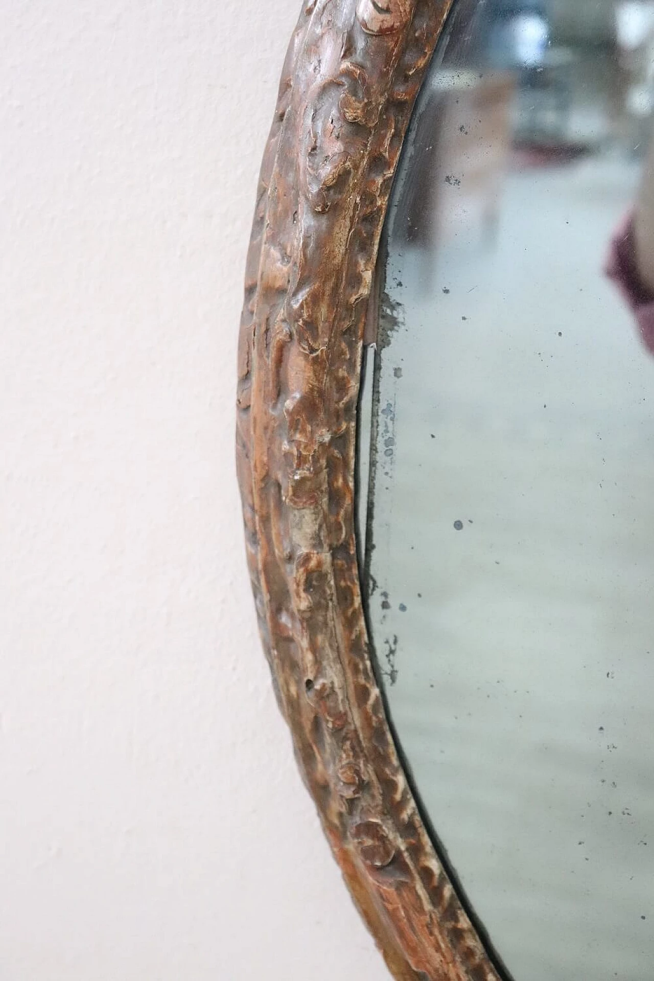 Oval mirror in carved wood, 17th century 1342237