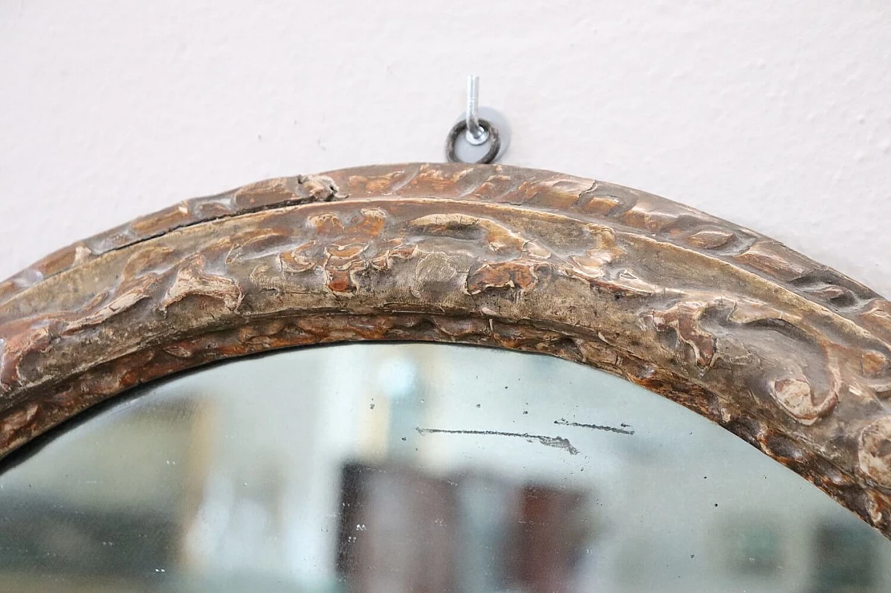 Oval mirror in carved wood, 17th century 1342239