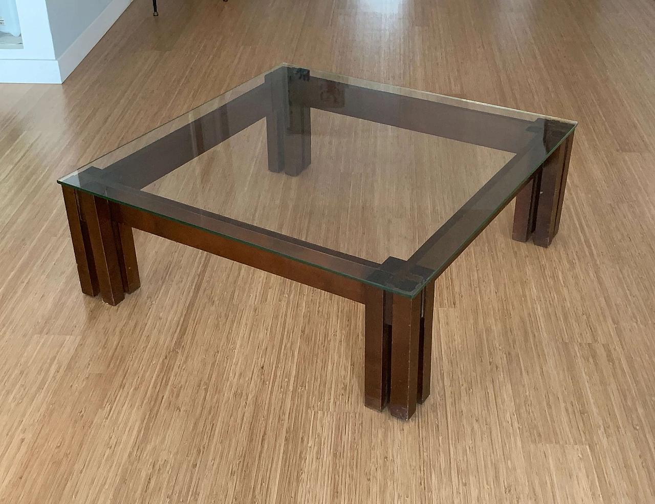 Coffee table in walnut and crystal top in the style of Ico Parisi, 60s 1342718