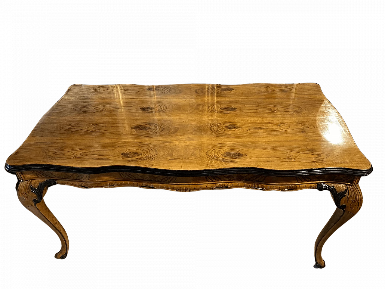 Chippendale table with walnut-root top, early 20th century 1343368