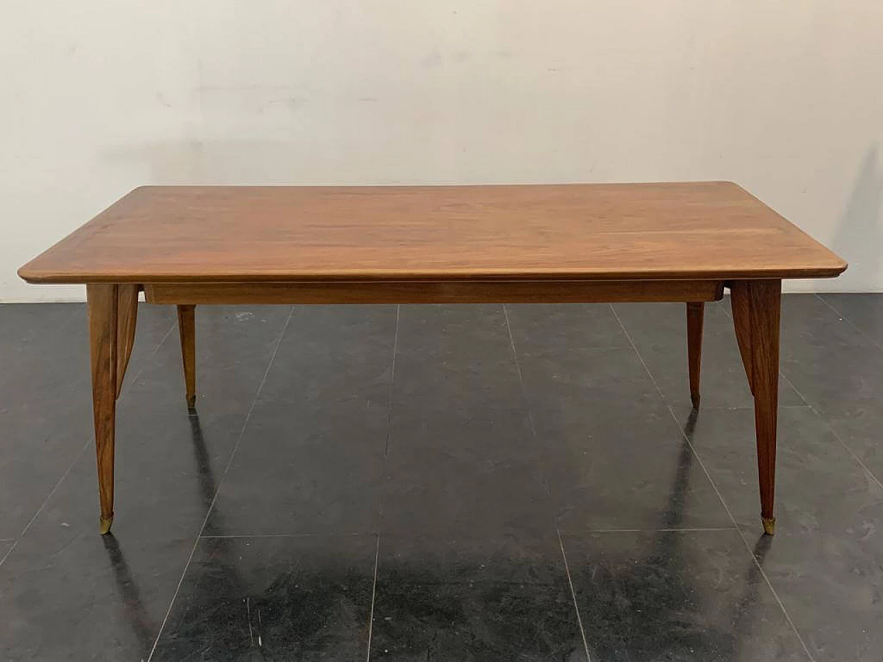 Tavolo in legno d'ulivo con piedi in ottone, anni '40 1344132