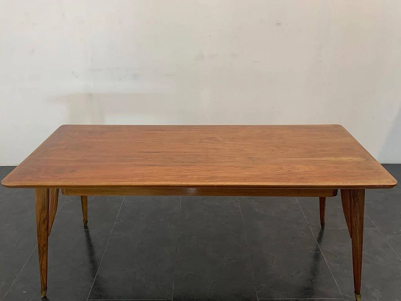 Tavolo in legno d'ulivo con piedi in ottone, anni '40 1344133
