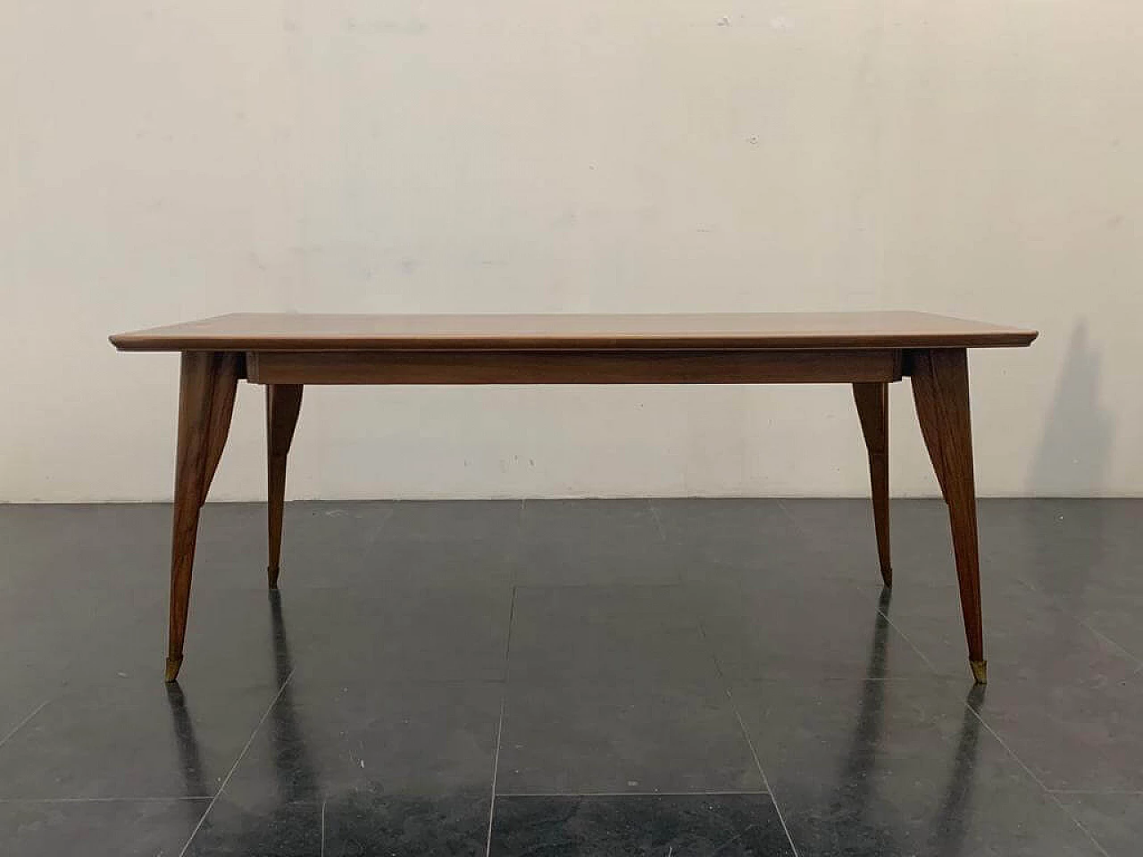 Tavolo in legno d'ulivo con piedi in ottone, anni '40 1344145