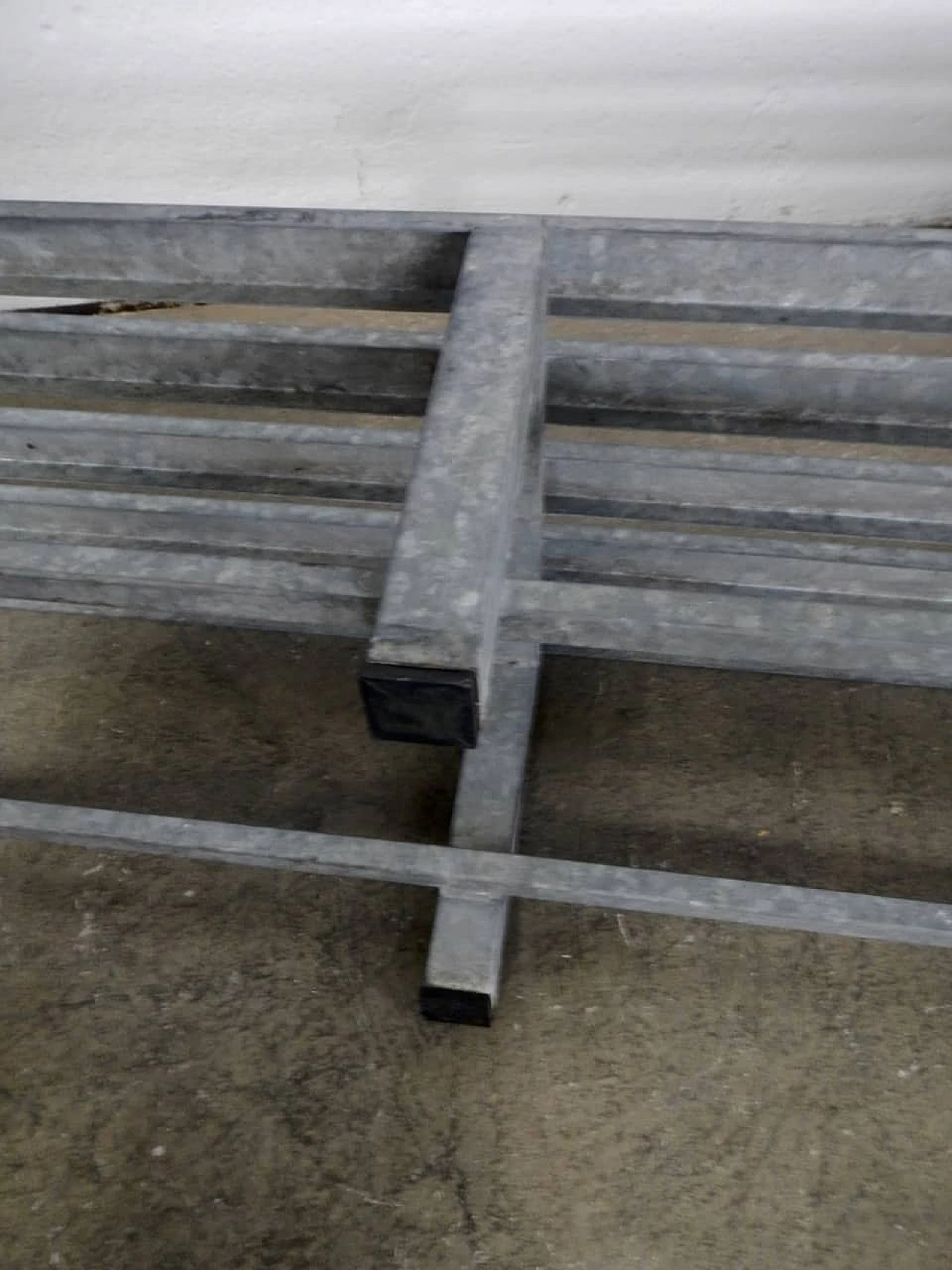 Galvanised metal bench, 1970s 1345038