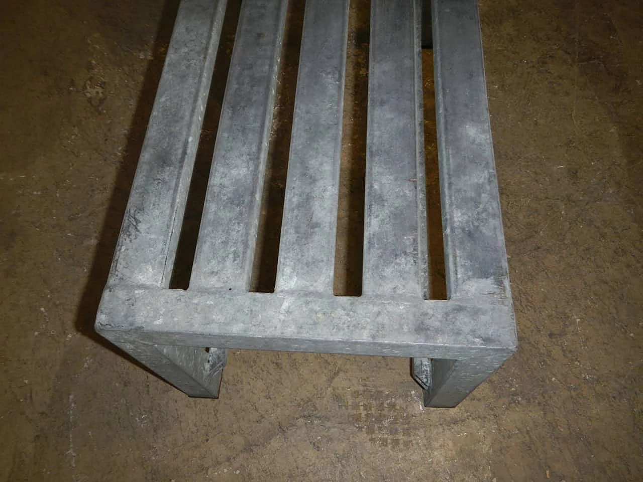 Galvanised metal bench, 1970s 1345039
