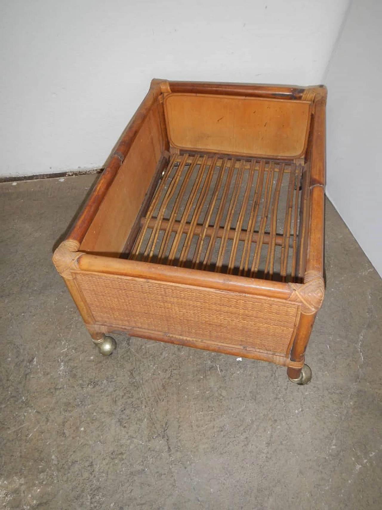 Wicker trolley, 60s 1345482