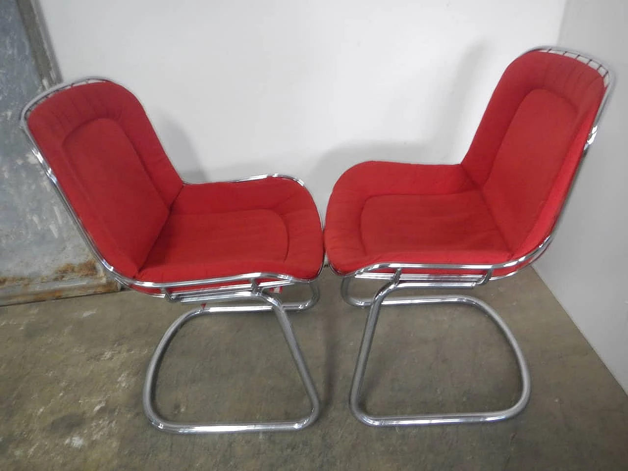Coppia di sedie cromate in metallo, anni '70 1345549