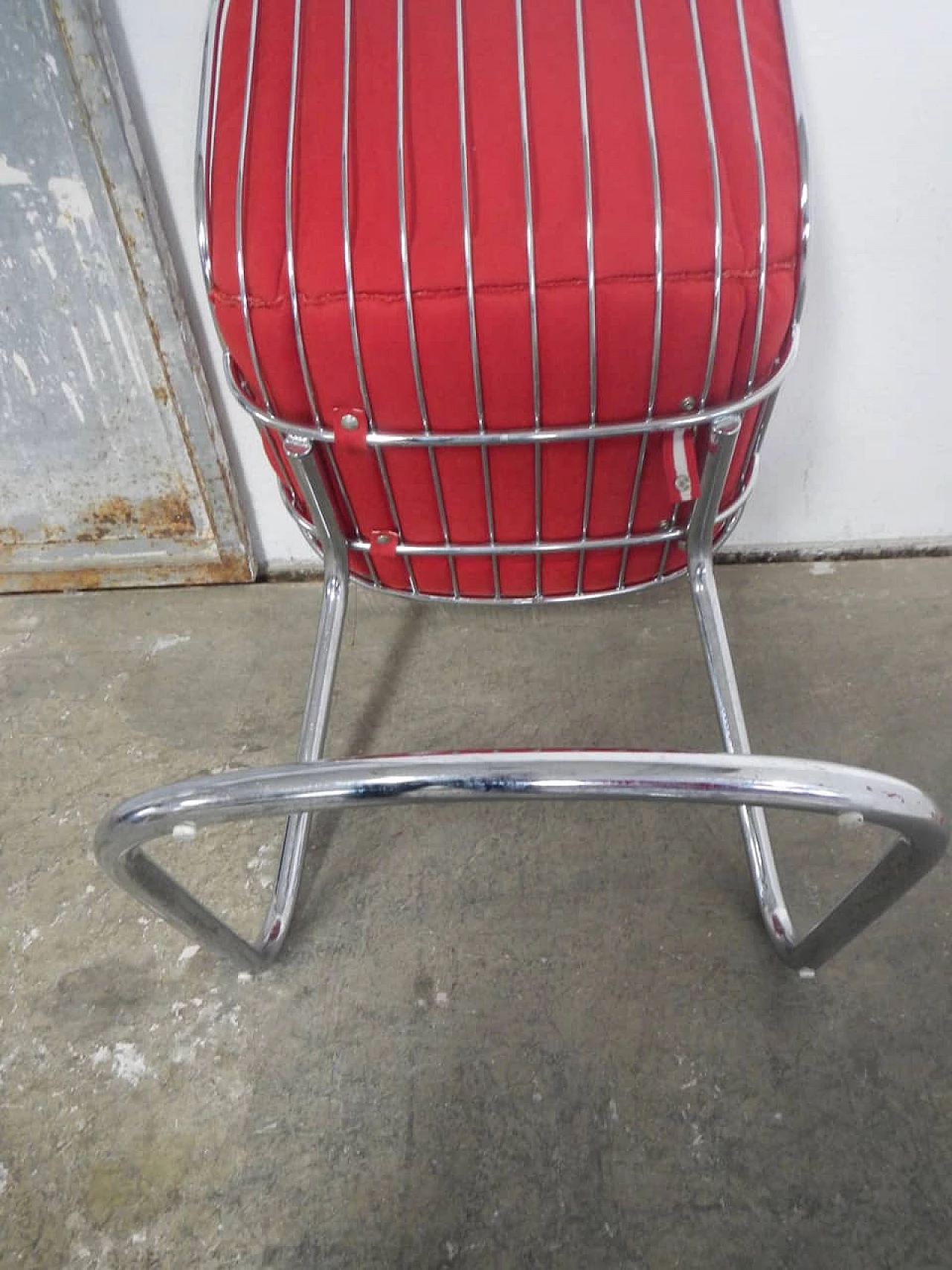 Pair of chromed metal chairs, 1970s 1345554