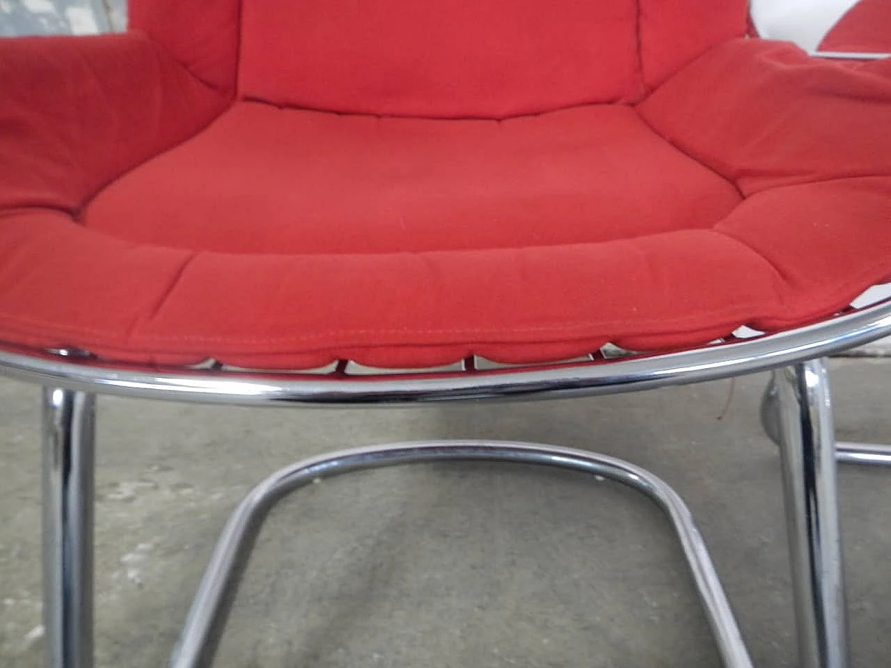 Pair of chromed metal chairs, 1970s 1345561