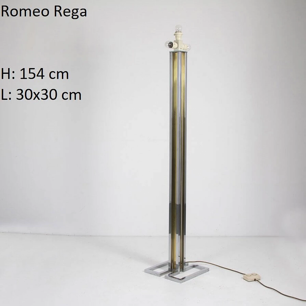Lampada da terra in acciaio cromato e ottone lucidato di Romeo Rega, anni '70 1346100