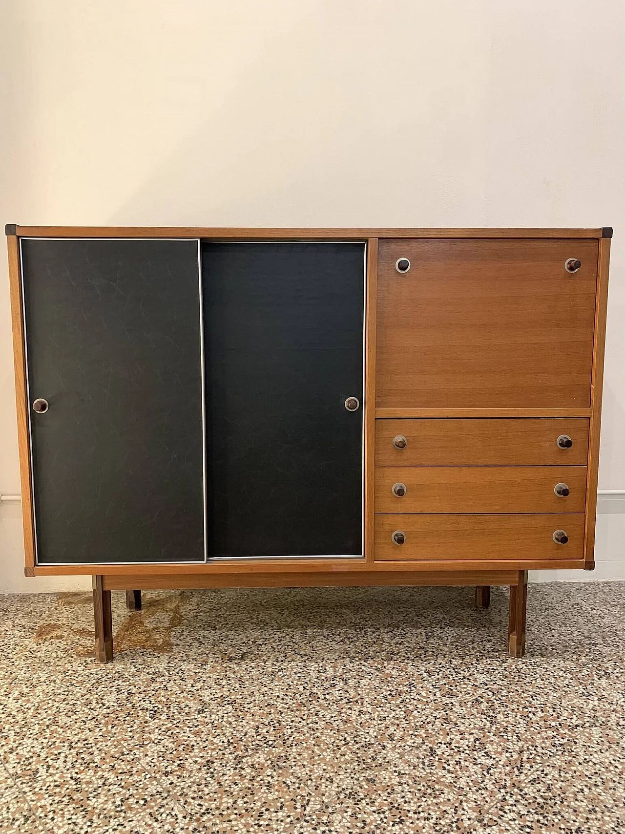 Credenza in legno di George Coslin per 3V Arredamenti, anni '60 1346964
