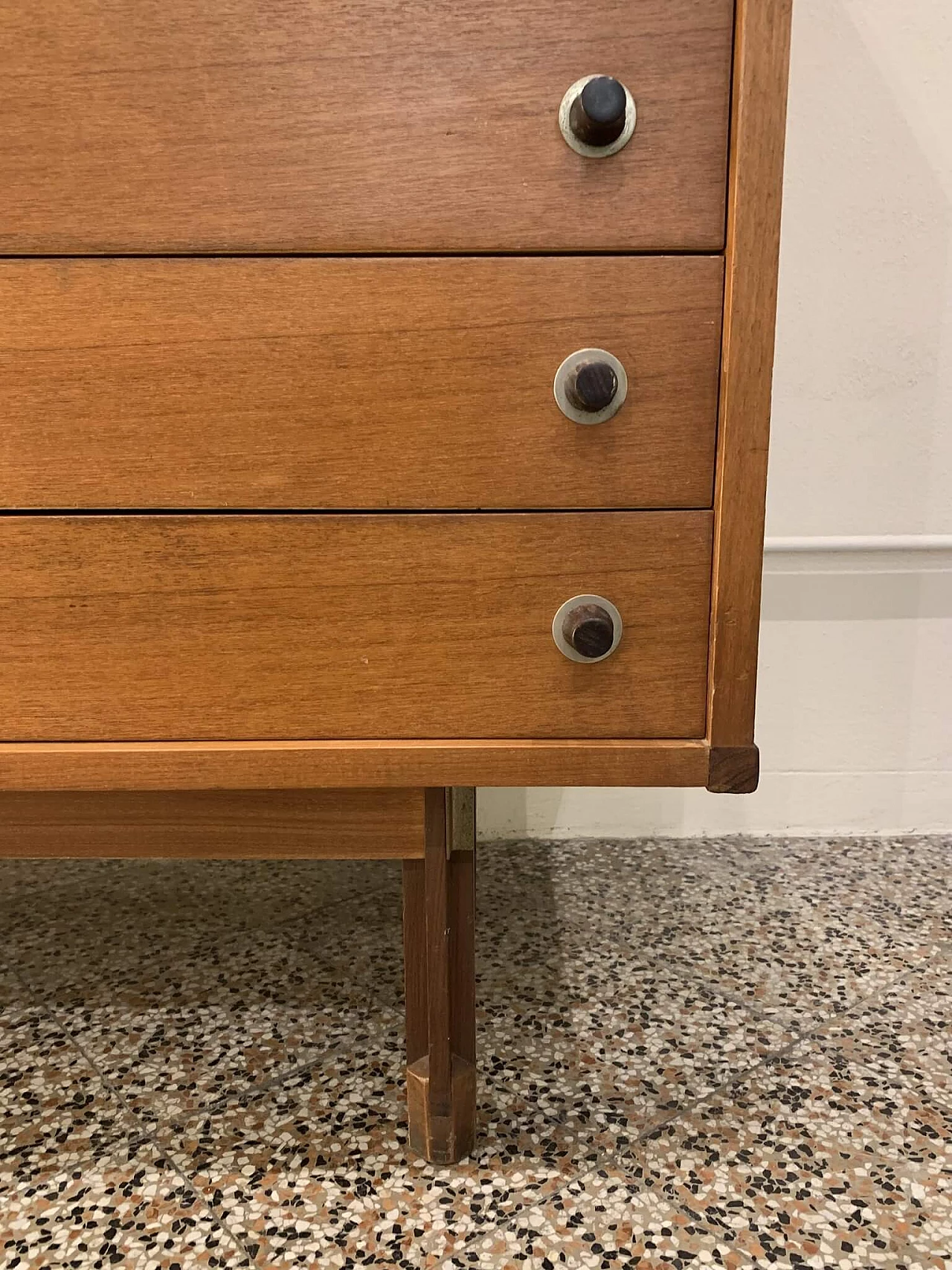 Credenza in legno di George Coslin per 3V Arredamenti, anni '60 1346965