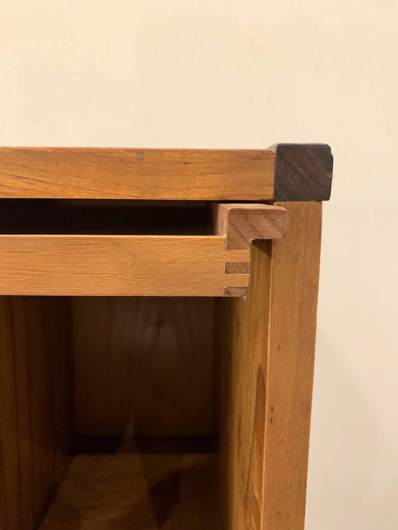 Credenza in legno di George Coslin per 3V Arredamenti, anni '60 1346971