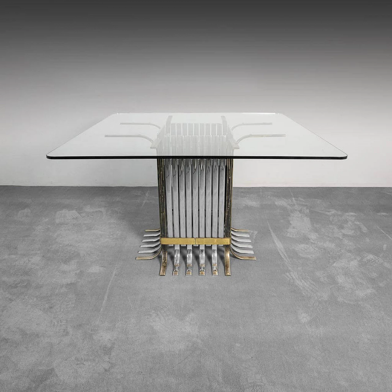 Dining table in steel and brass, 1970s 1348237