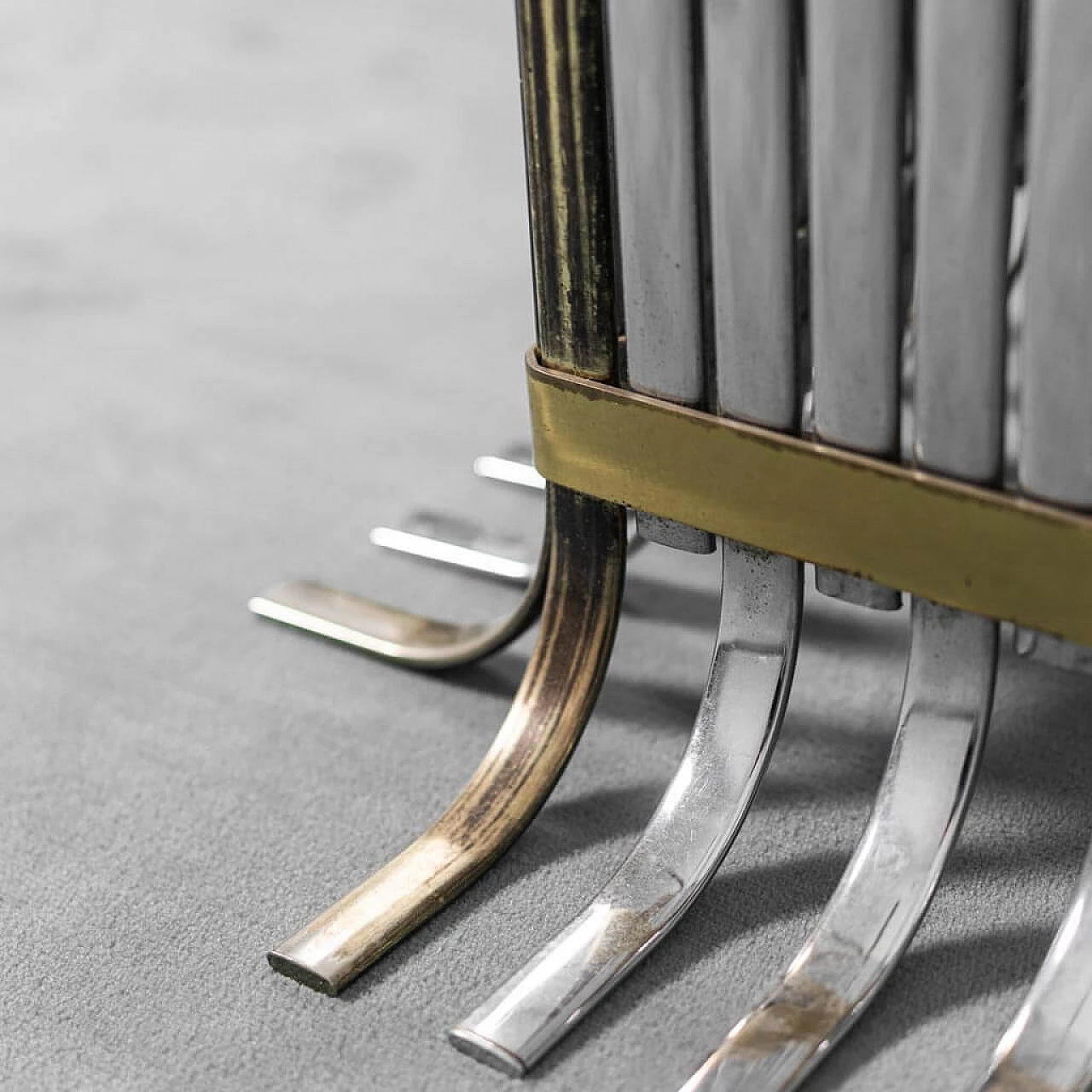 Dining table in steel and brass, 1970s 1348243