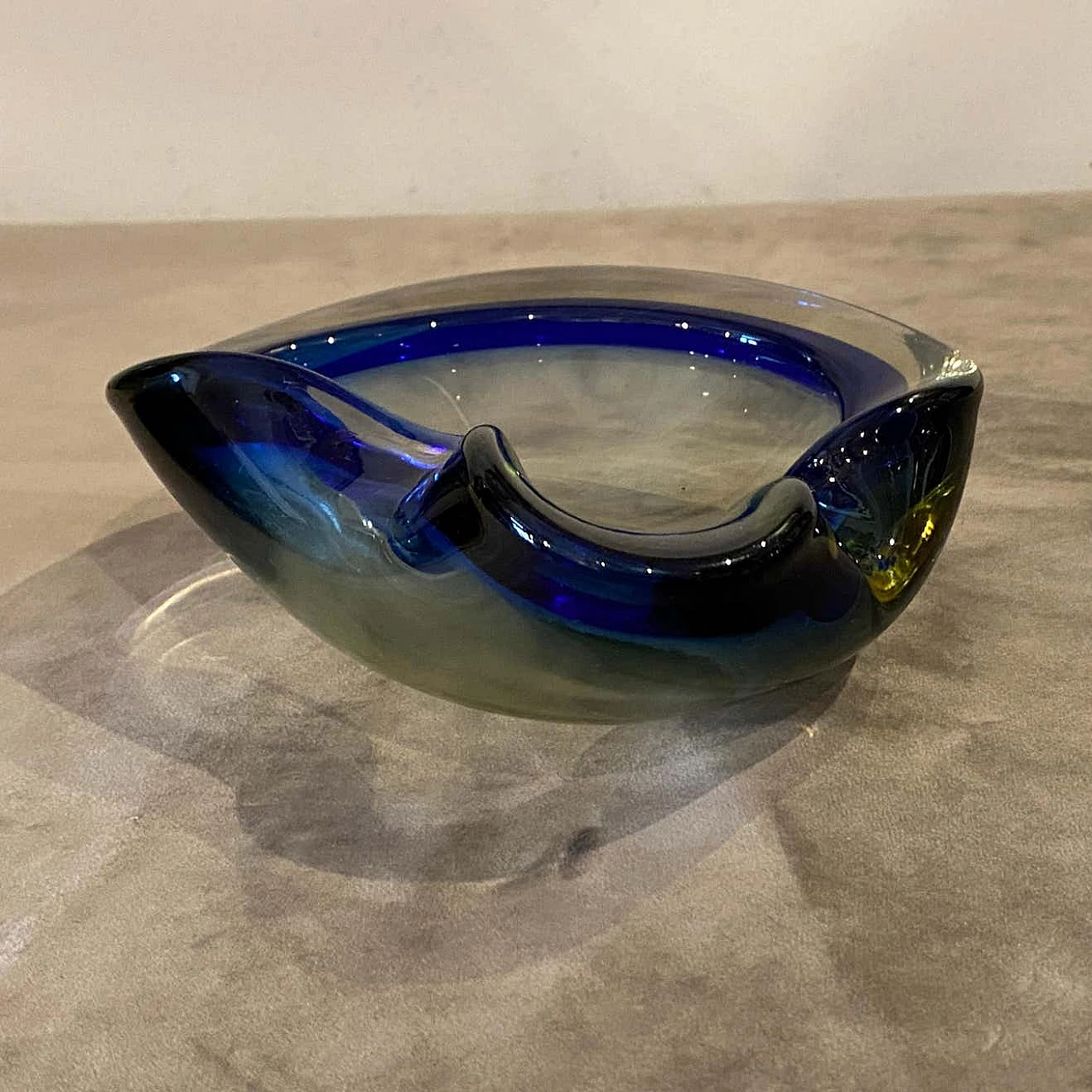 Ashtray in Sommerso Murano glass by Flavio Poli, 70s 1354033