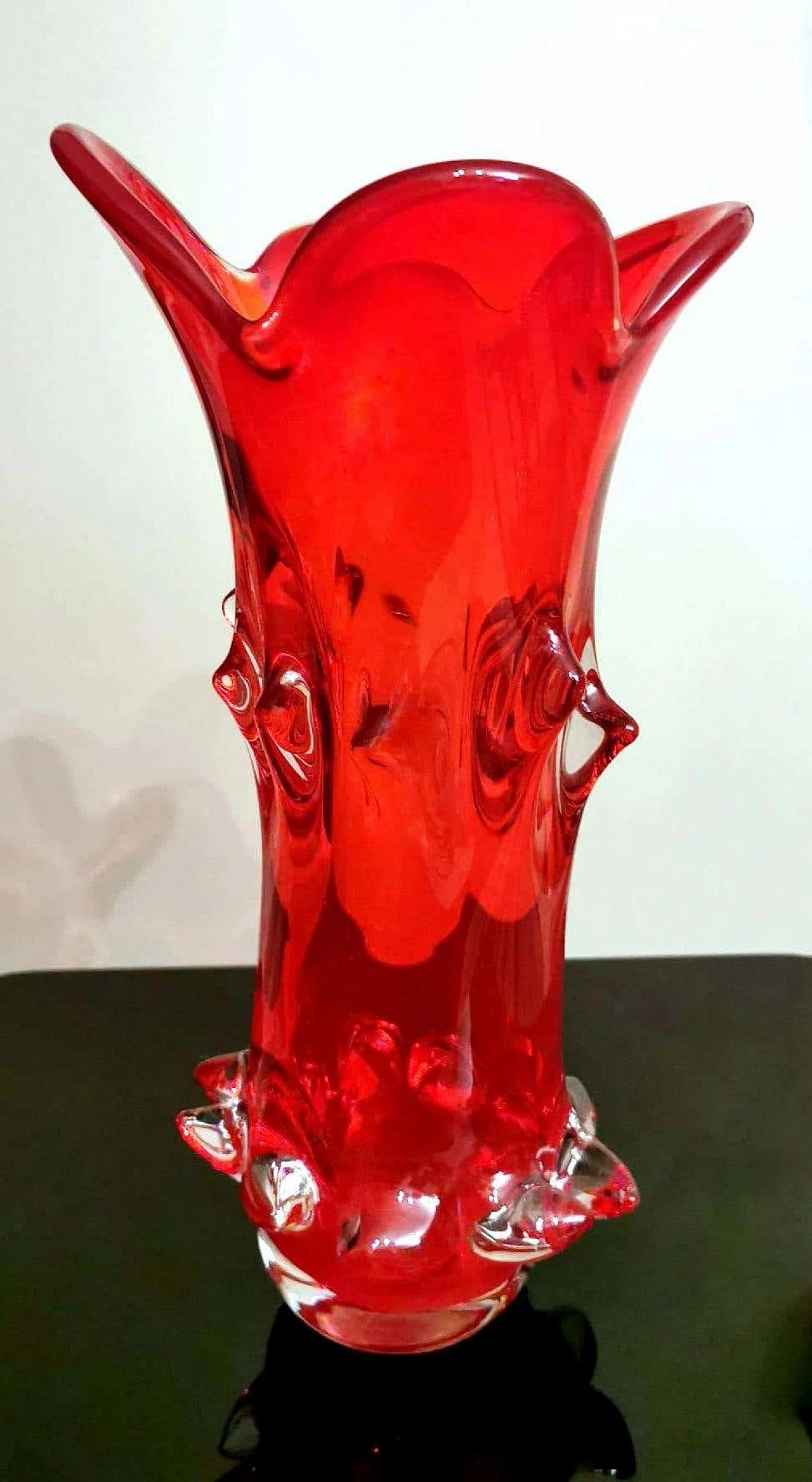 Vaso Spike in vetro di Murano rosso rubino soffiato a mano, anni '60 1355203