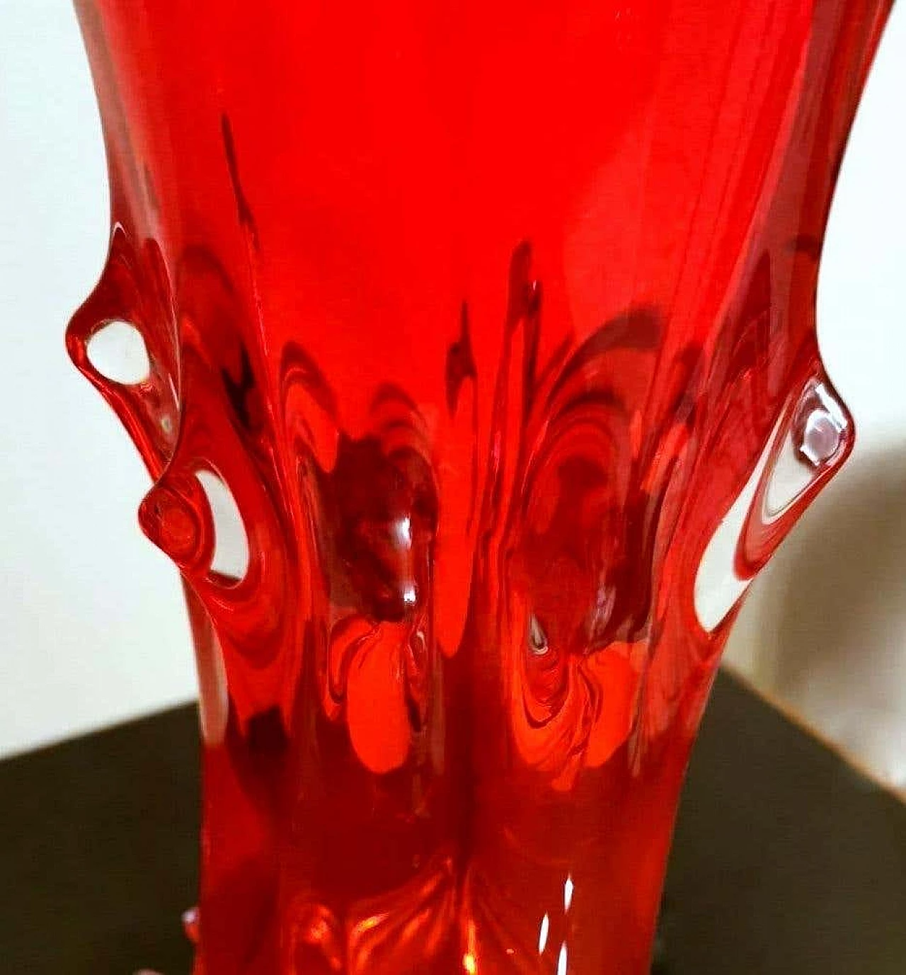 Vaso Spike in vetro di Murano rosso rubino soffiato a mano, anni '60 1355207