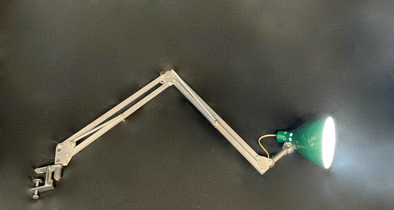 Lampada da tavolo estensibile con morsetto in metallo, anni '50 1355380