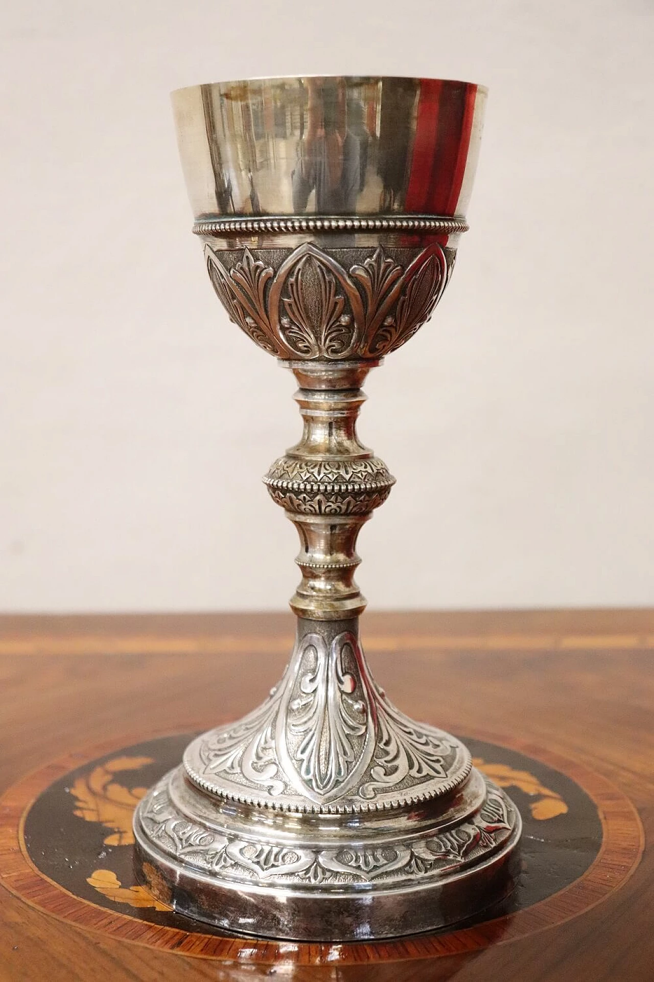 Chiselled 800 silver goblet, 1930s 1356682