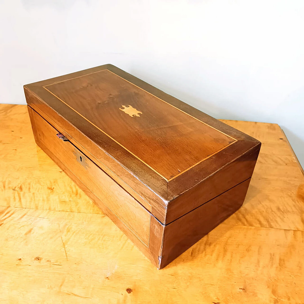 Scrittoio vittoriano da viaggio in noce, '800 1356926