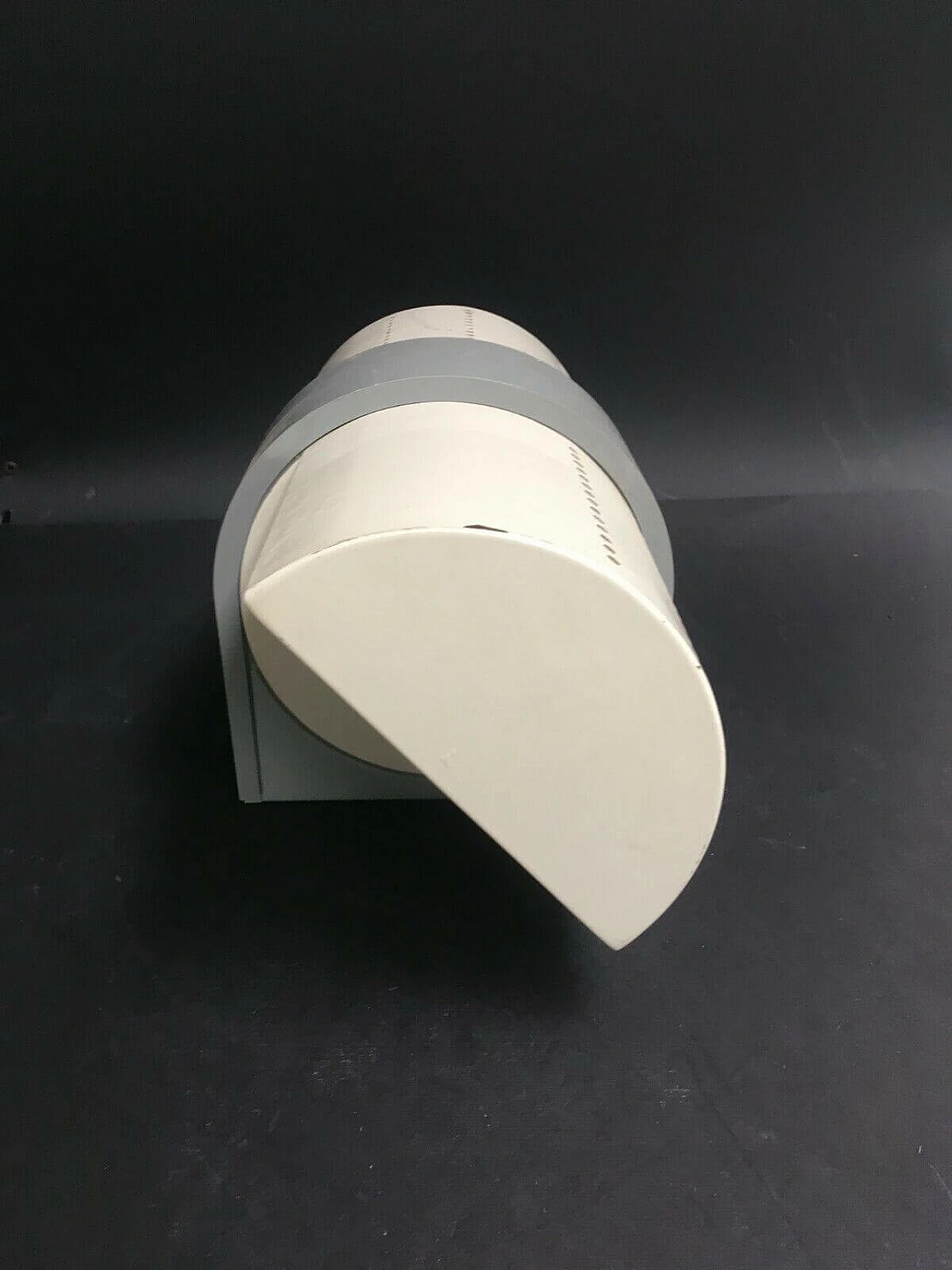 Applique Opalina girevole di Artemide, anni '70 1357191