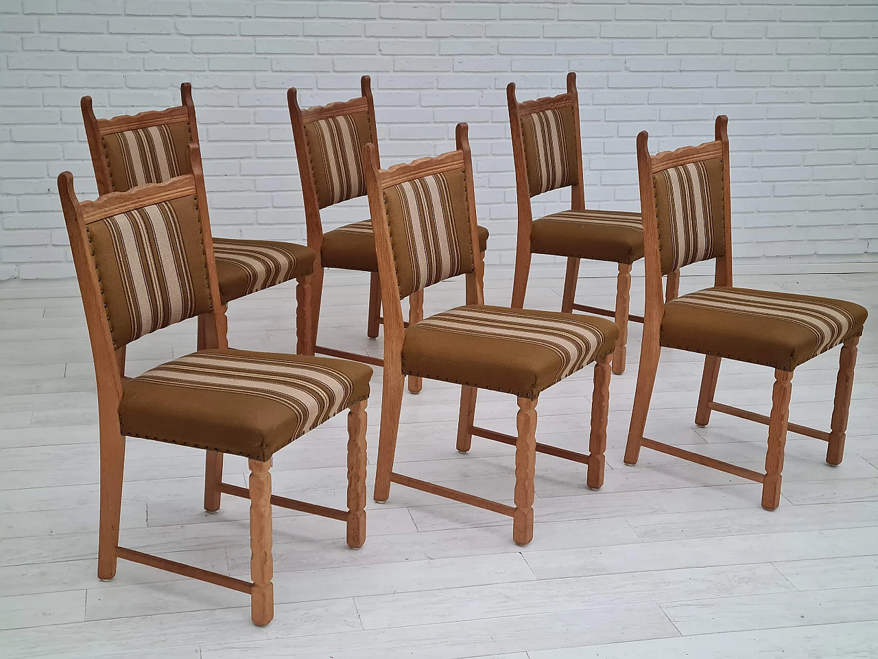 6 Danish oak chairs in the style of Henning Kjærnulf, 1960s 1357431