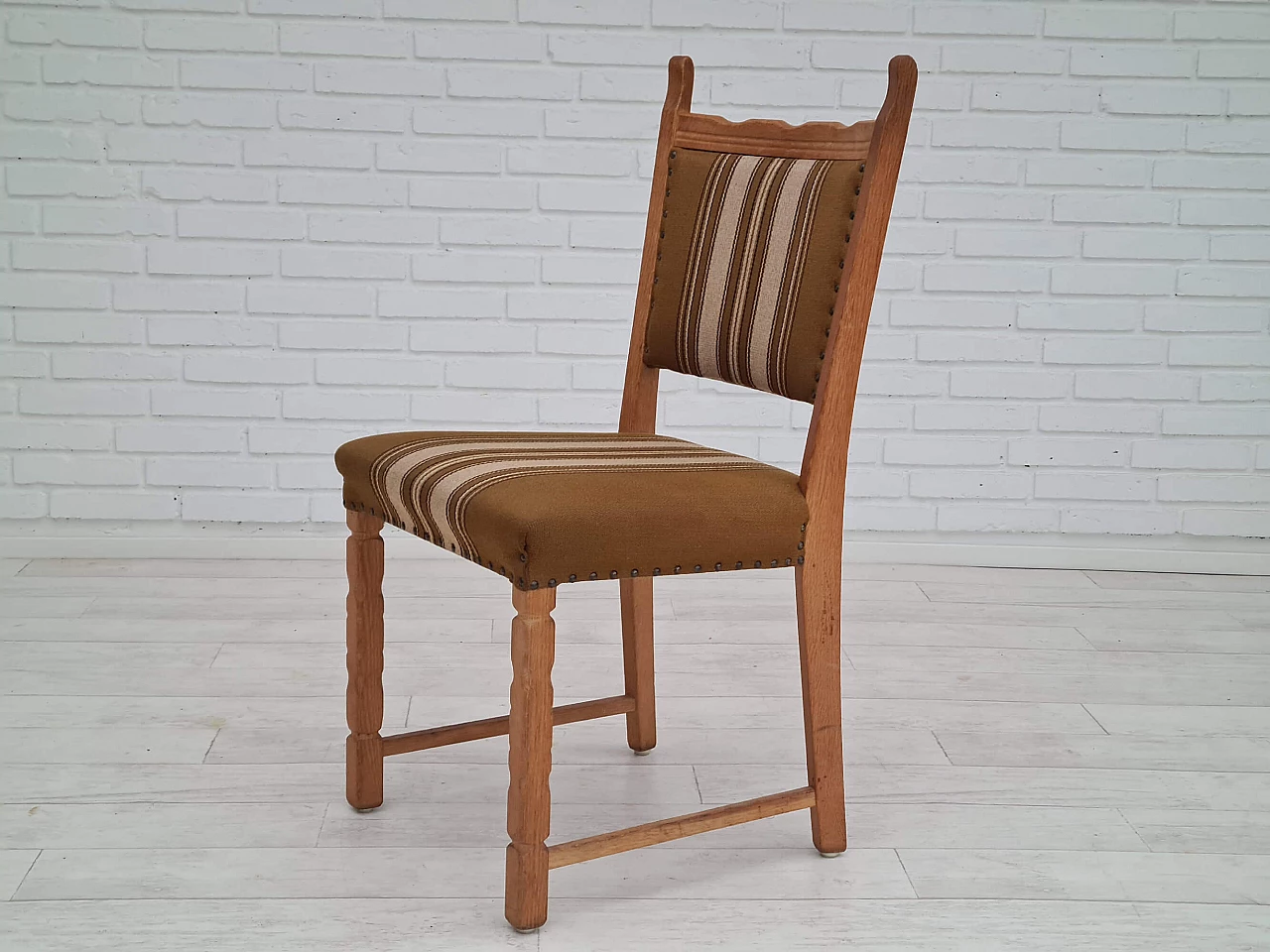 6 Danish oak chairs in the style of Henning Kjærnulf, 1960s 1357437