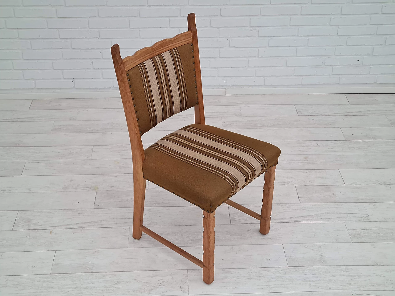 6 Danish oak chairs in the style of Henning Kjærnulf, 1960s 1357447