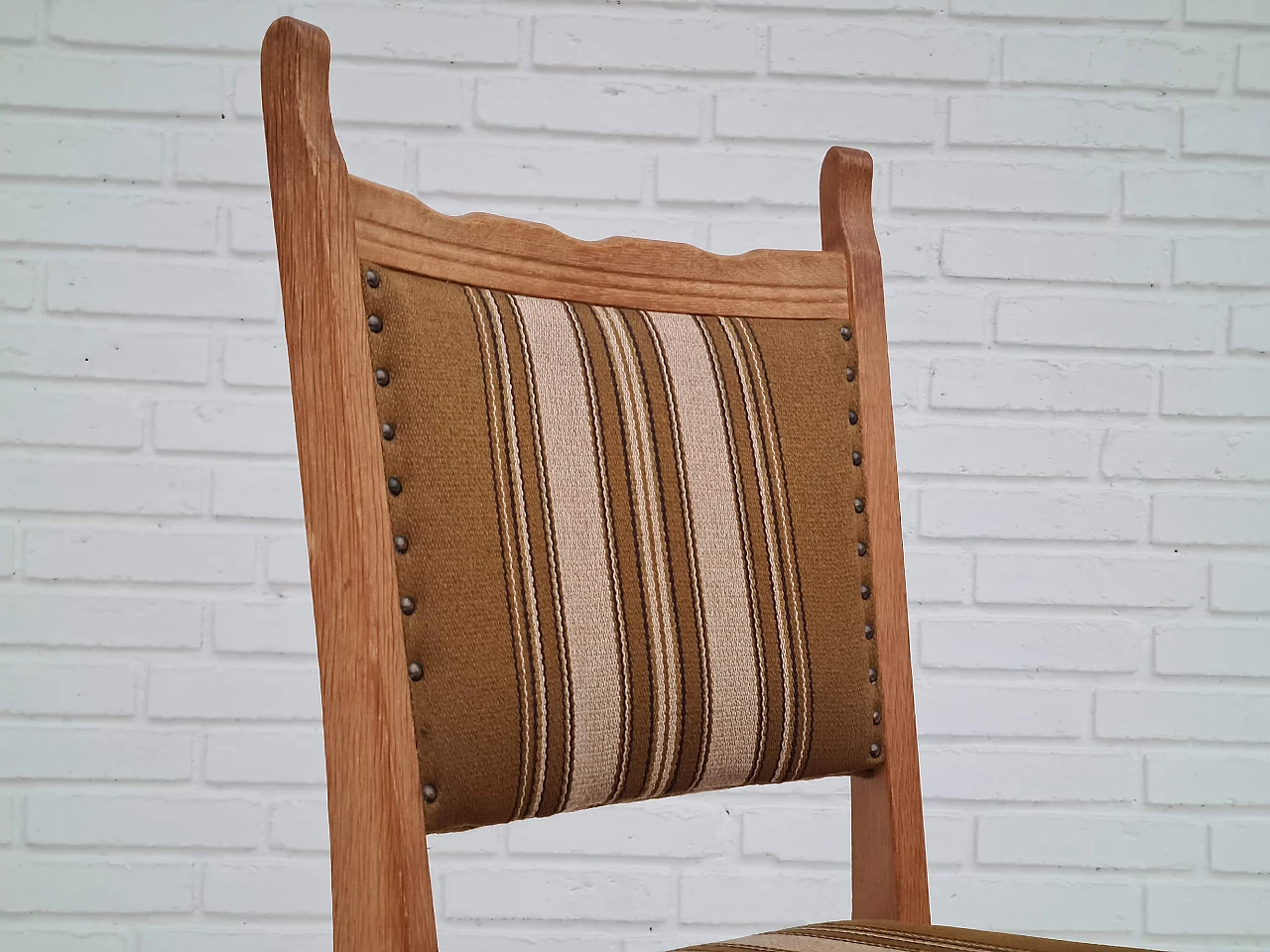 6 Danish oak chairs in the style of Henning Kjærnulf, 1960s 1357449