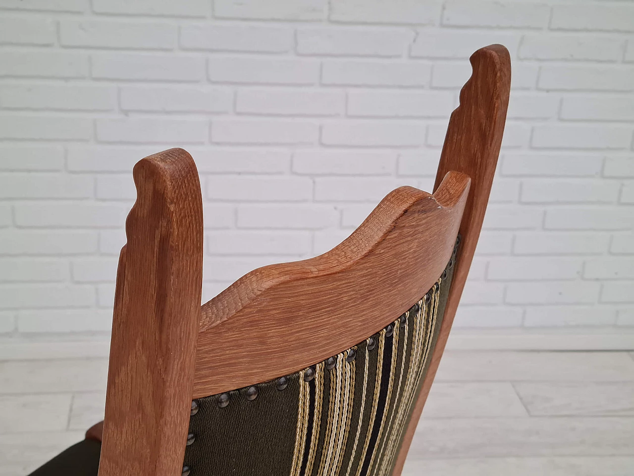 6 Danish high-backed chairs in the style of Henning Kjærnulf, 1960s 1357451